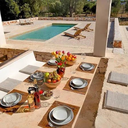 Antique Villa, Casa Rosa - 3 Bed, 2 Bath With Pool * Ceglie Messapica