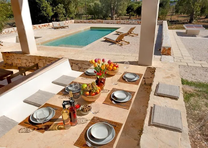 Antique Villa, Casa Rosa - 3 Bed, 2 Bath With Pool * Ceglie Messapica