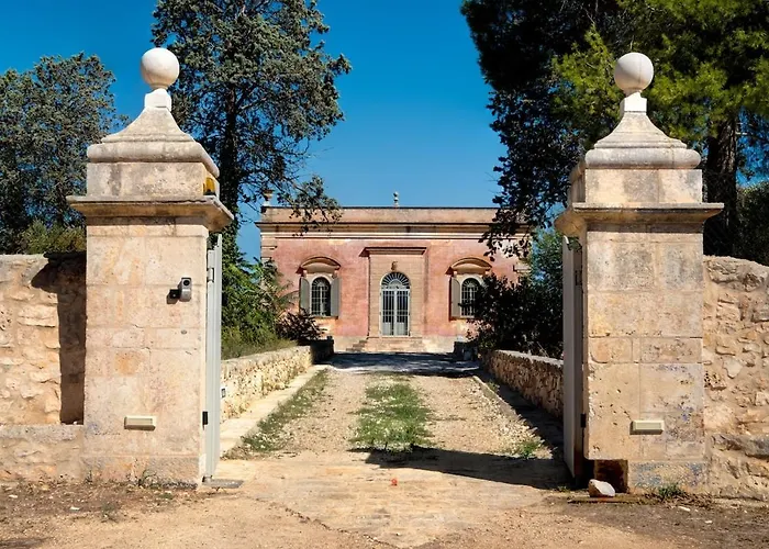 Antique Villa, Casa Rosa - 3 Bed, 2 Bath With Pool Casa vacanze