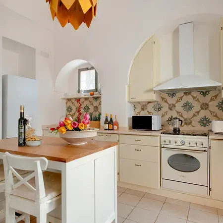 Antique Villa, Casa Rosa - 3 Bed, 2 Bath With Pool *