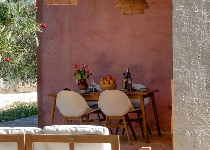 Antique Villa, Casa Rosa - 3 Bed, 2 Bath With Pool Сasa de vacaciones *