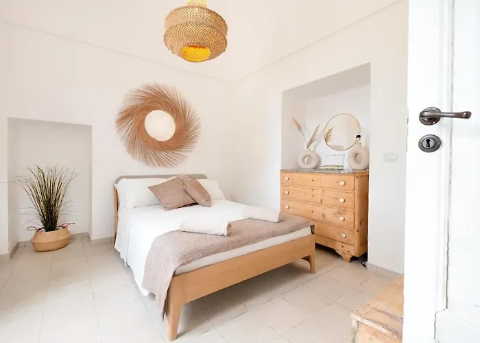 Antique Villa, Casa Rosa - 3 Bed, 2 Bath With Pool * Ceglie Messapica